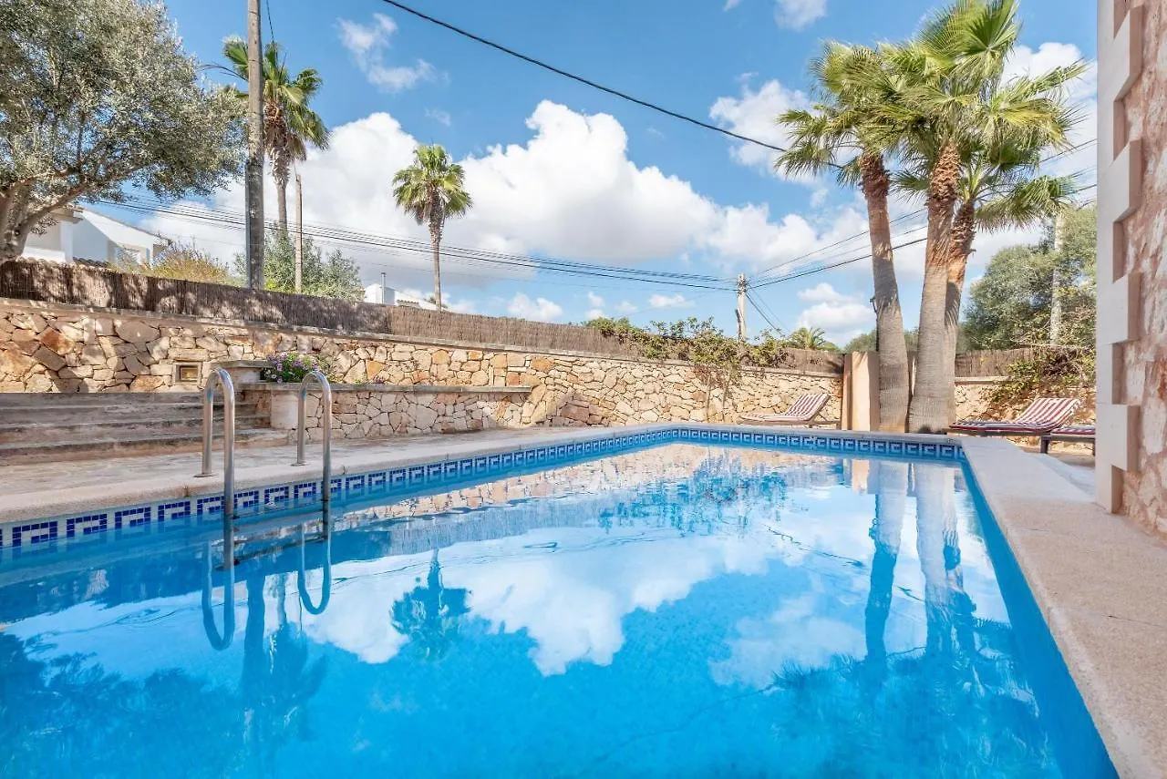 Holiday home Es Canto Cala Llombards