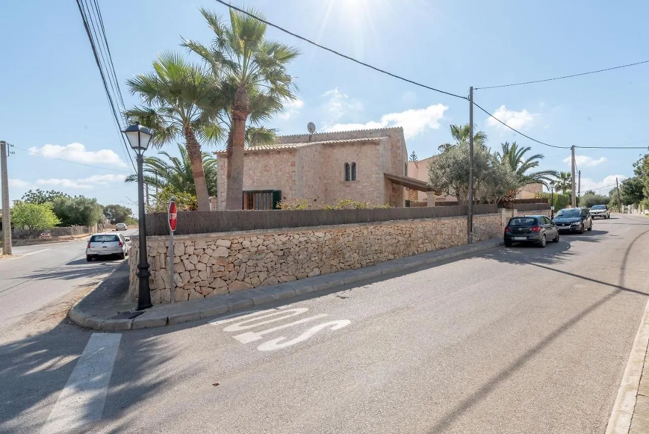 Es Canto Cala Llombards Holiday home